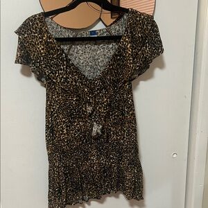 Old Navy Leopard Print V-Neck Blouse